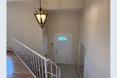 6 Candy Lane, Commack, NY 11725 - Photo 4