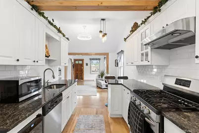 34 W End Avenue, East Quogue, NY 11942 - Photo 20