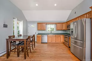 393 West End Ave, Shirley, NY 11967 - Photo 8