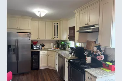 92 Van Buren Street, Freeport, NY 11520 - Photo 6