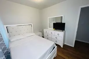 102-21 213th St, Queens Village, NY 11429 - Photo 6