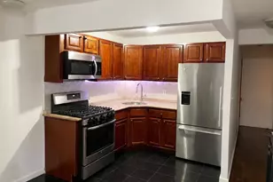 102-21 213th St, Queens Village, NY 11429 - Photo 2