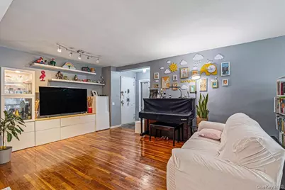 224-24 Union Street #4R, Bayside, NY 11364 - Photo 4