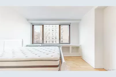 64-05 Yellowstone Boulevard #409S, Forest Hills, NY 11279 - Photo 12