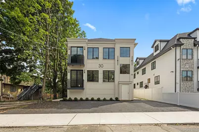 30 E Castle Avenue #101, Spring Valley, NY 10977 - Photo 2