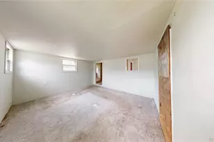 39 Valley Forge Dr, Bohemia, NY 11716 - Photo 10