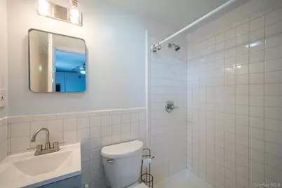 17524 89 Avenue #C, Jamaica, NY 11432 - Photo 18