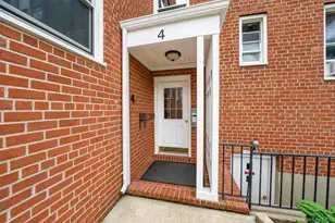 4 Edwards St, Roslyn Heights, NY 11577 - Photo 2