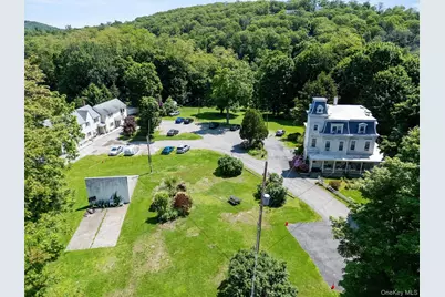1860 E Main Street #1, Mohegan Lake, NY 10547 - Photo 6