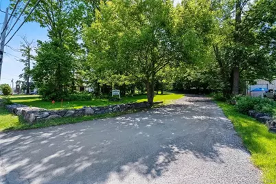 1860 E Main Street #1, Mohegan Lake, NY 10547 - Photo 1