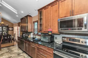782 Norman Dr, North Bellmore, NY 11710 - Photo 10