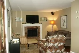 15 Garfield St, Northport, NY 11768 - Photo 2