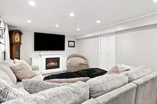 21 Smith St, Red Hook, NY 12571 - Photo 24
