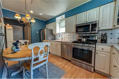 533 Marcellus Road, Williston Park, NY 11596 - Photo 14