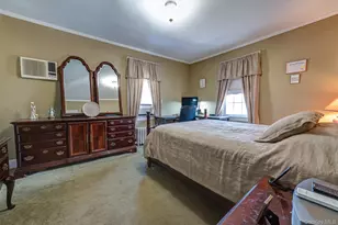 533 Marcellus Rd, Williston Park, NY 11596 - Photo 16