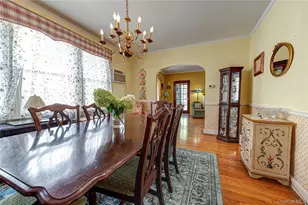 533 Marcellus Rd, Williston Park, NY 11596 - Photo 10