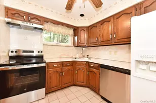 204 Franklin St, Massapequa Park, NY 11762 - Photo 18