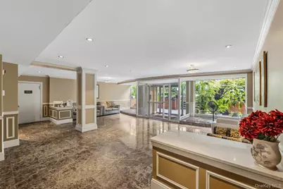 16 Lake Street #7J, White Plains, NY 10603 - Photo 2