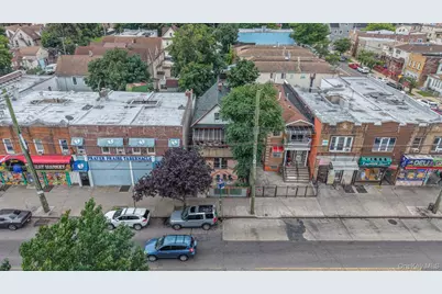 10640 Sutphin Boulevard, Jamaica, NY 11435 - Photo 24