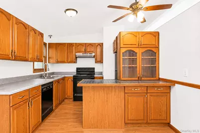 2356 Walnut Avenue, Ronkonkoma, NY 11779 - Photo 6