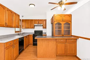 2356 Walnut Ave, Ronkonkoma, NY 11779 - Photo 6