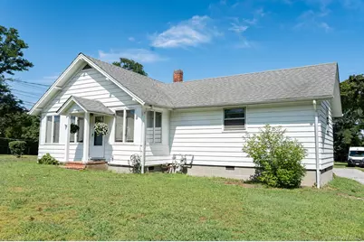1405 Bay Avenue, Mattituck, NY 11952 - Photo 2