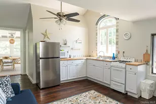 1405 Bay Ave, Mattituck, NY 11952 - Photo 24