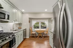 929 Freedom Plains Rd, Poughkeepsie, NY 12603 - Photo 4
