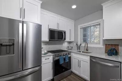 3-4B Dark Hollow Road #3-4B, Port Jefferson, NY 11777 - Photo 2
