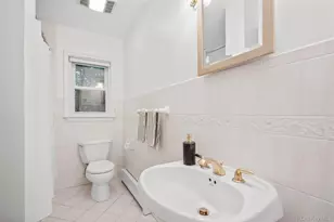 47 Waterbury Pkwy, Cortlandt Manor, NY 10567 - Photo 24