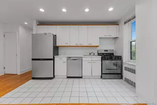 140-35 Burden Crescent, Briarwood, NY 11435 - Photo 2