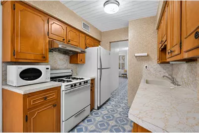 153-34 Booth Memorial Avenue, Flushing, NY 11355 - Photo 6