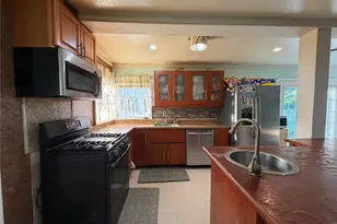 431 Blue Point Rd, Farmingville, NY 11738 - Photo 8