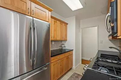 72-10 112th Street #3B, Forest Hills, NY 11375 - Photo 12