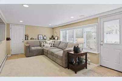 115 N John Street, Massapequa, NY 11758 - Photo 16