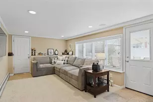 115 N John St, Massapequa, NY 11758 - Photo 16