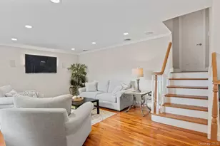 115 N John St, Massapequa, NY 11758 - Photo 6