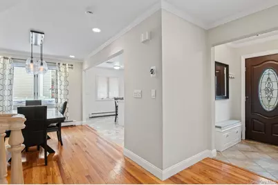 115 N John Street, Massapequa, NY 11758 - Photo 8