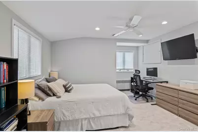 115 N John Street, Massapequa, NY 11758 - Photo 18