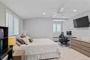115 N John St, Massapequa, NY 11758 - Photo 18