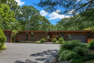 14 Cradle Rock Rd E, Pound Ridge, NY 10576 - Photo 2