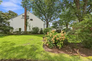 2 Longview Ave, Woodmere, NY 11581 - Photo 4