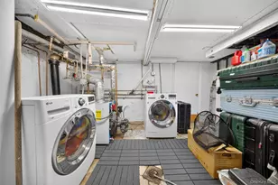 26 Van Nostrand Ct, Little Neck, NY 11362 - Photo 28