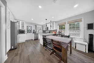 26 Van Nostrand Ct, Little Neck, NY 11362 - Photo 10