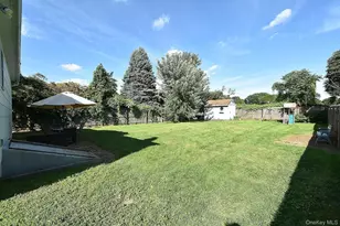 71 John Dr, Farmingville, NY 11738 - Photo 12