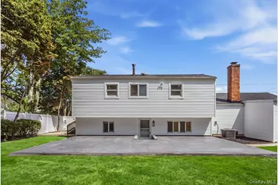 260 W 24th Street, Deer Park, NY 11729 - Photo 24