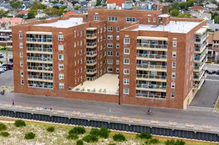 370 W Broadway, Long Beach, NY 11561 - Photo 28