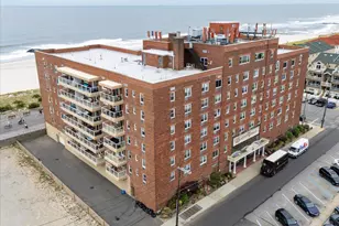 370 W Broadway, Long Beach, NY 11561 - Photo 24