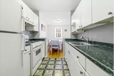 370 West Broadway #5C, Long Beach, NY 11561 - Photo 10