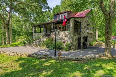 231 Rombout Road, Pleasant Valley, NY 12569 - Photo 6